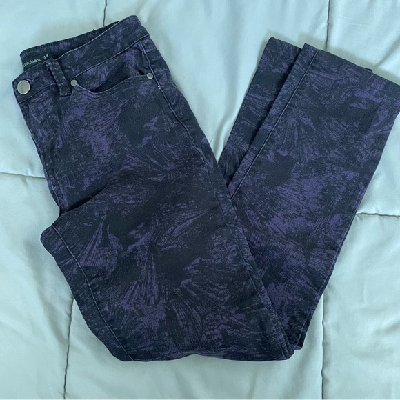 Calvin Klein Purple and Black Abstract Print Ultimate Skinny Jeans - Picture 6 of 15